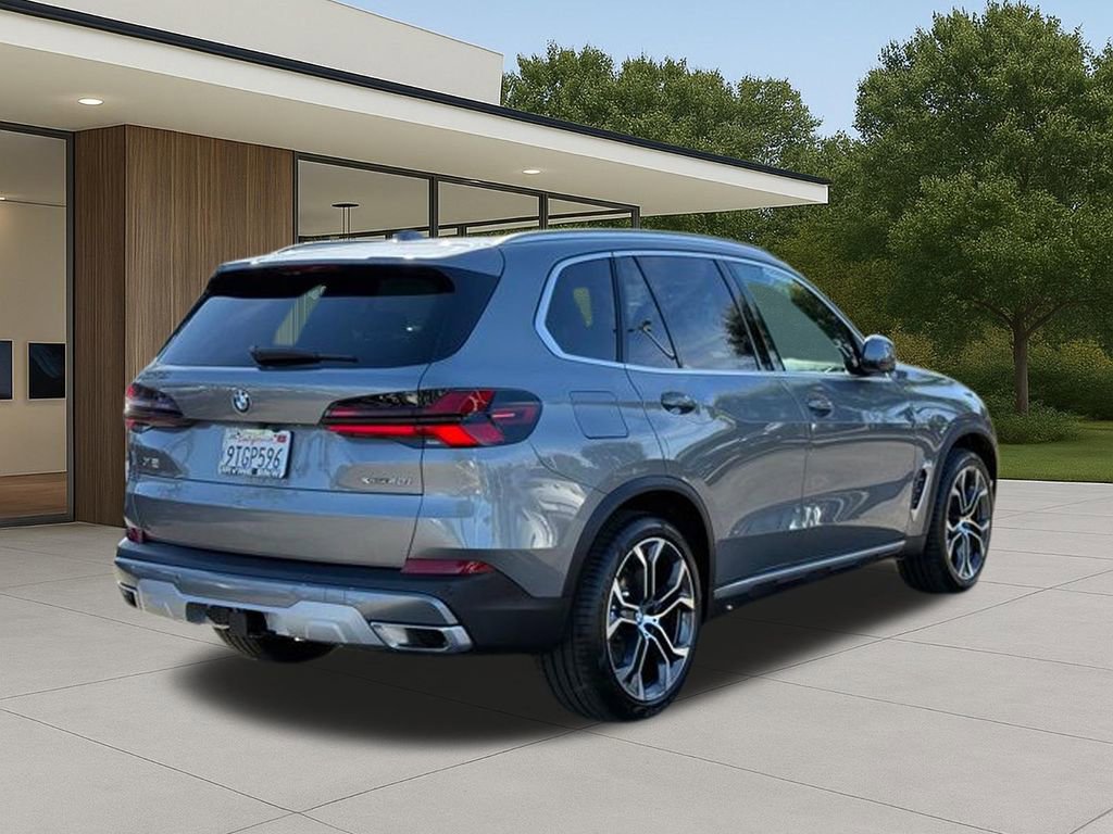 Used 2026 BMW X5 xDrive40i w/ Premium Package AWD/4WD image 8