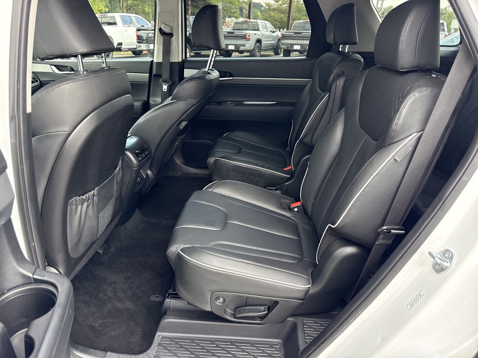 Certified 2024 Hyundai Palisade SEL FWD image 13