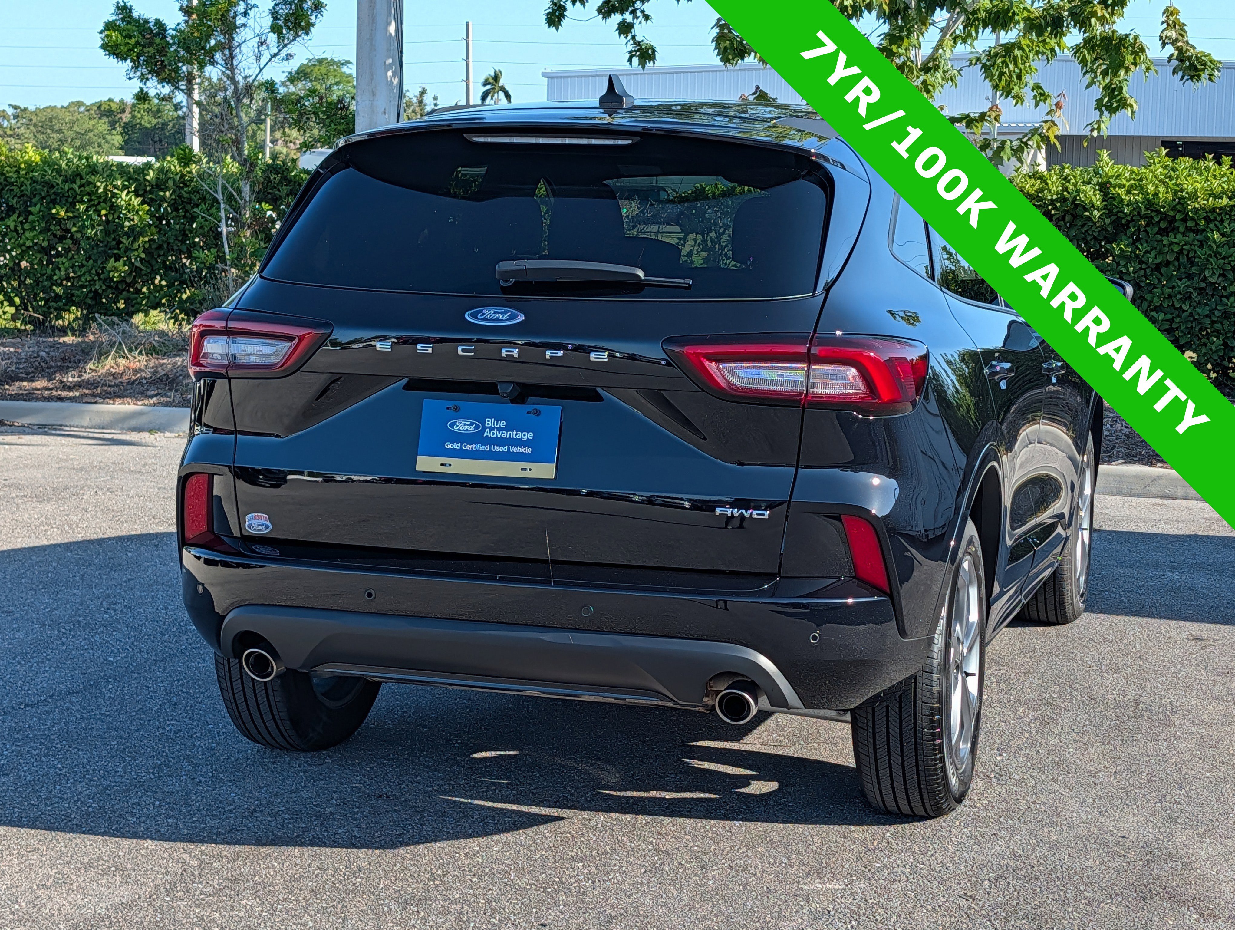 Certified 2024 Ford Escape ST-Line w/ Tech Pack #1 AWD/4WD image 4