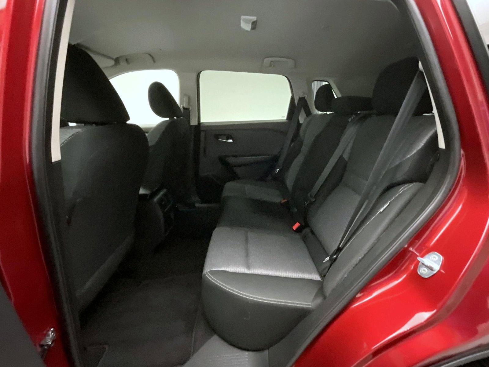 Used 2023 Nissan Rogue SV image 19