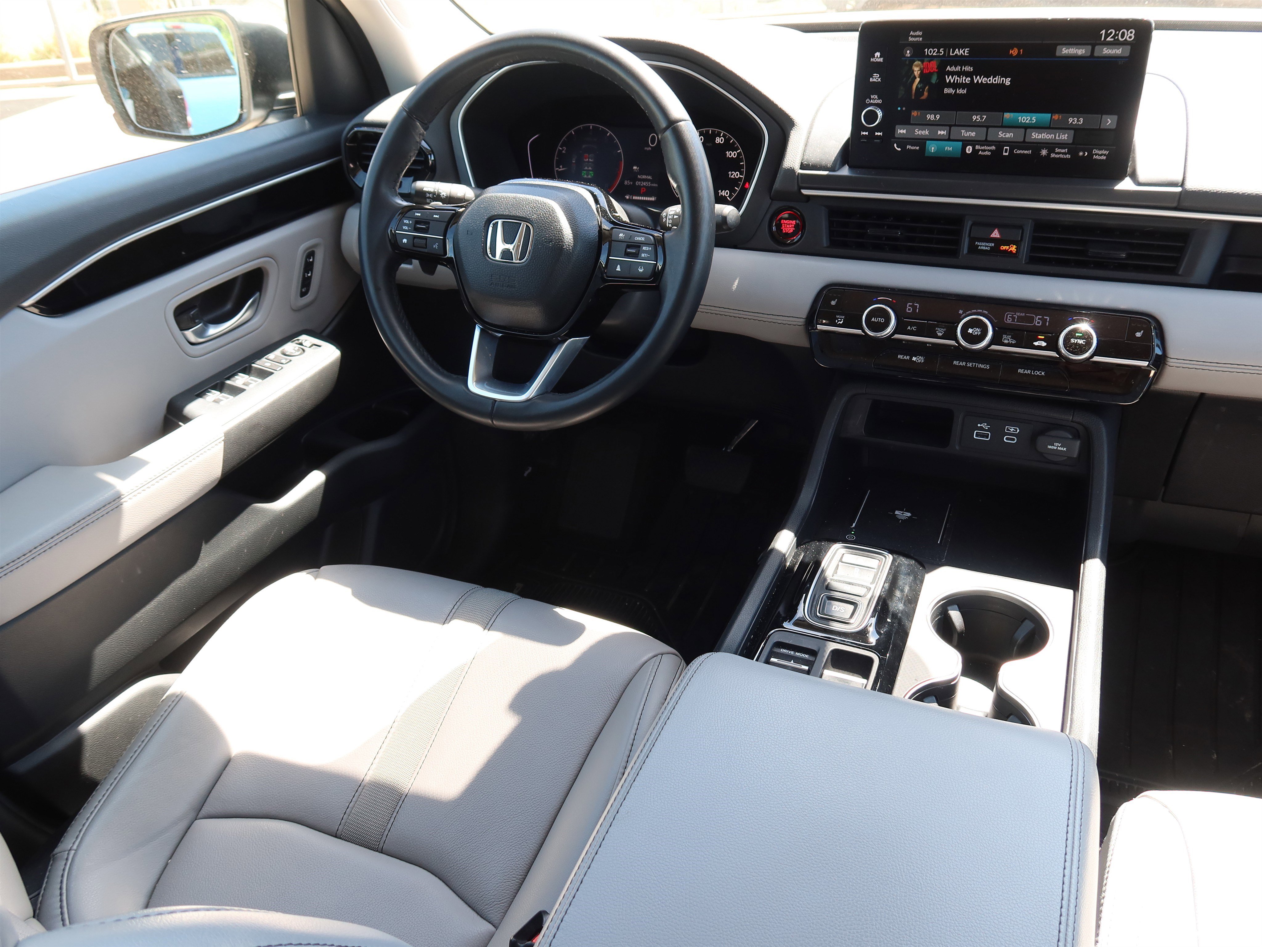 Used 2025 Honda Pilot EX-L image 15