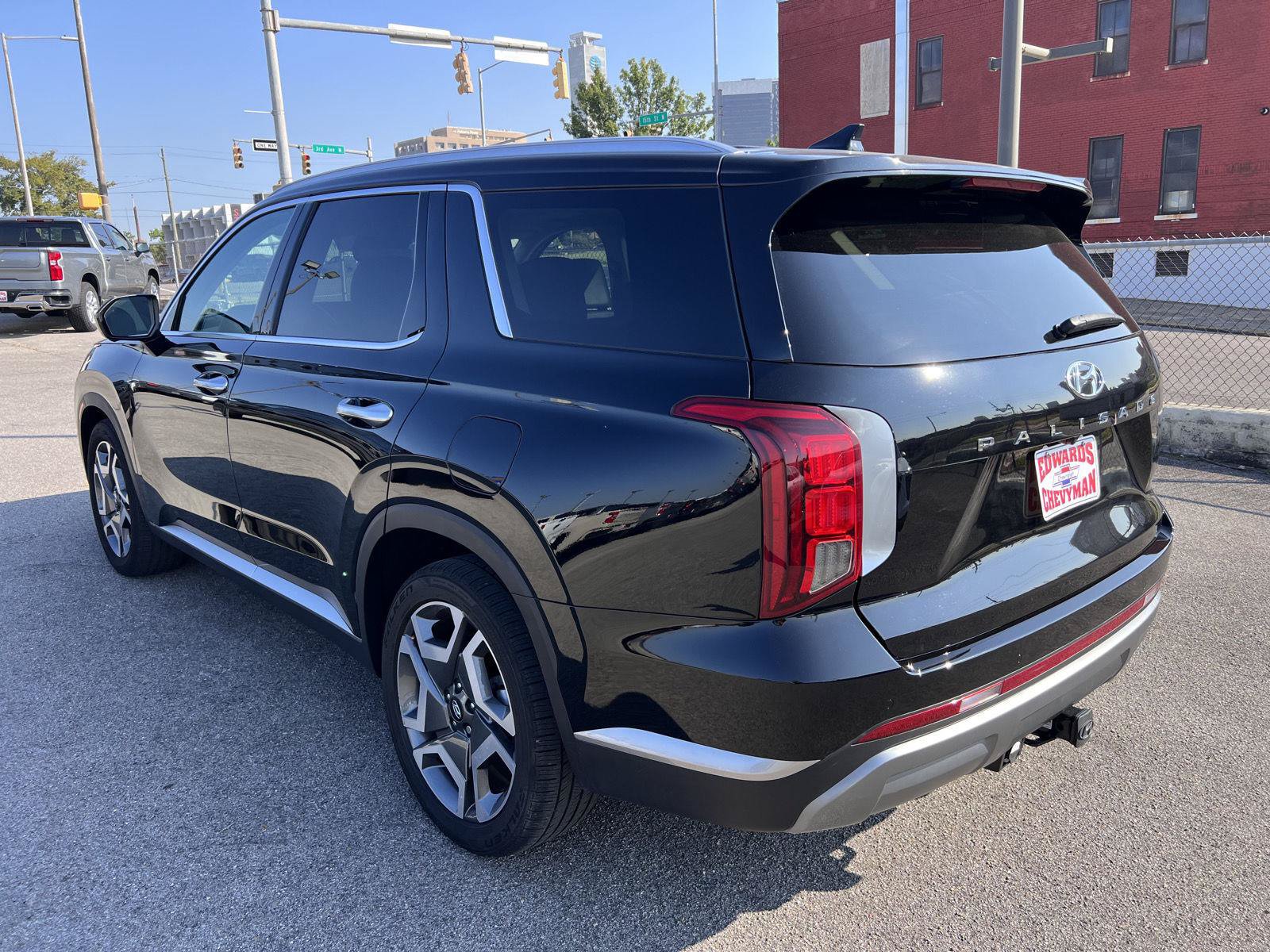 Used 2024 Hyundai Palisade SEL FWD image 35