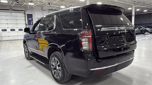 Used 2022 Chevrolet Tahoe LT w/ Luxury Package image 7