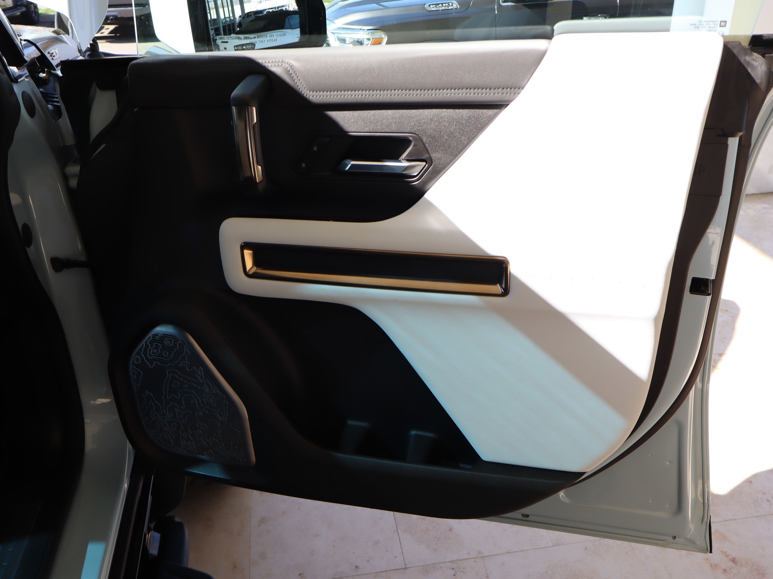 Certified 2024 GMC Hummer EV 3X w/ Extreme Off-Road Package image 41