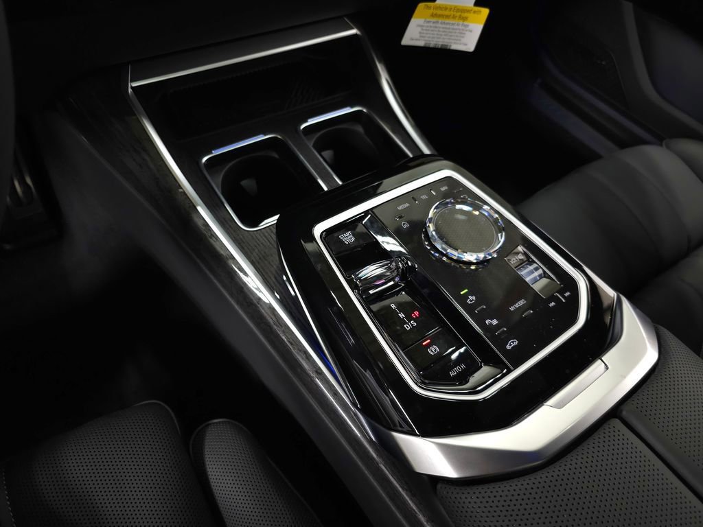New 2026 BMW 760i xDrive w/ Executive Package image 34