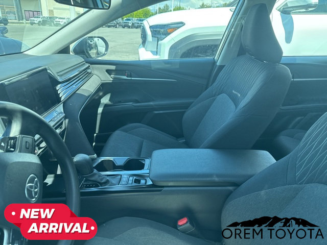 Used 2025 Toyota Camry LE FWD image 10