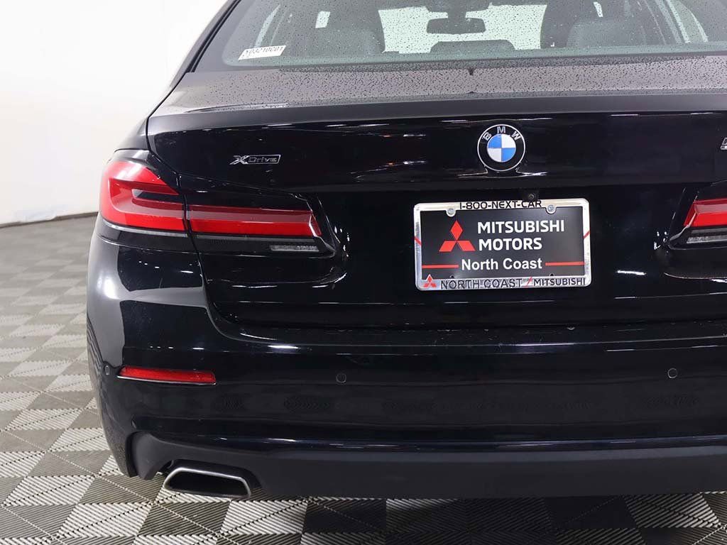 Used 2023 BMW 530i xDrive w/ Convenience Package image 15