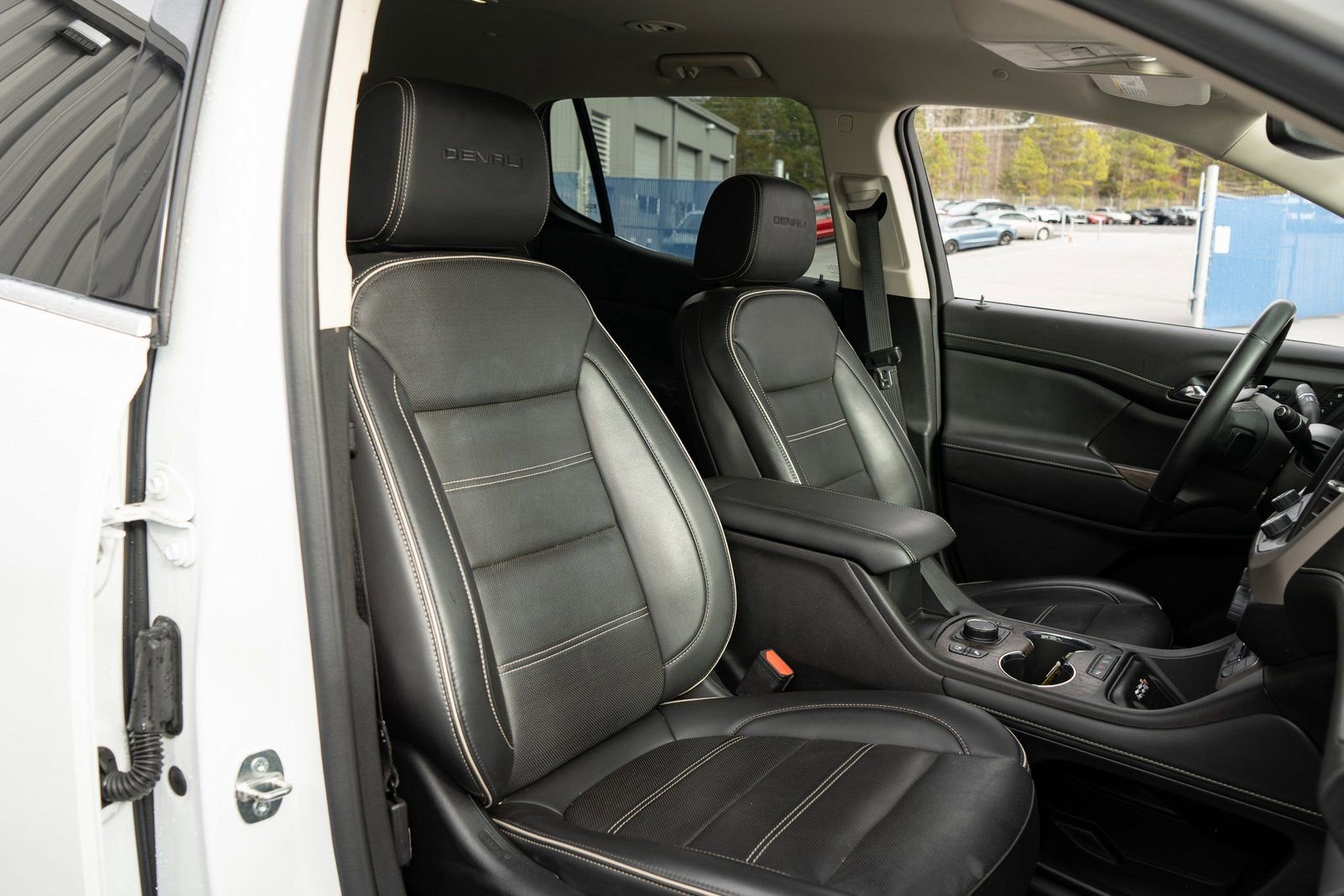 Used 2023 GMC Acadia Denali AWD/4WD image 23