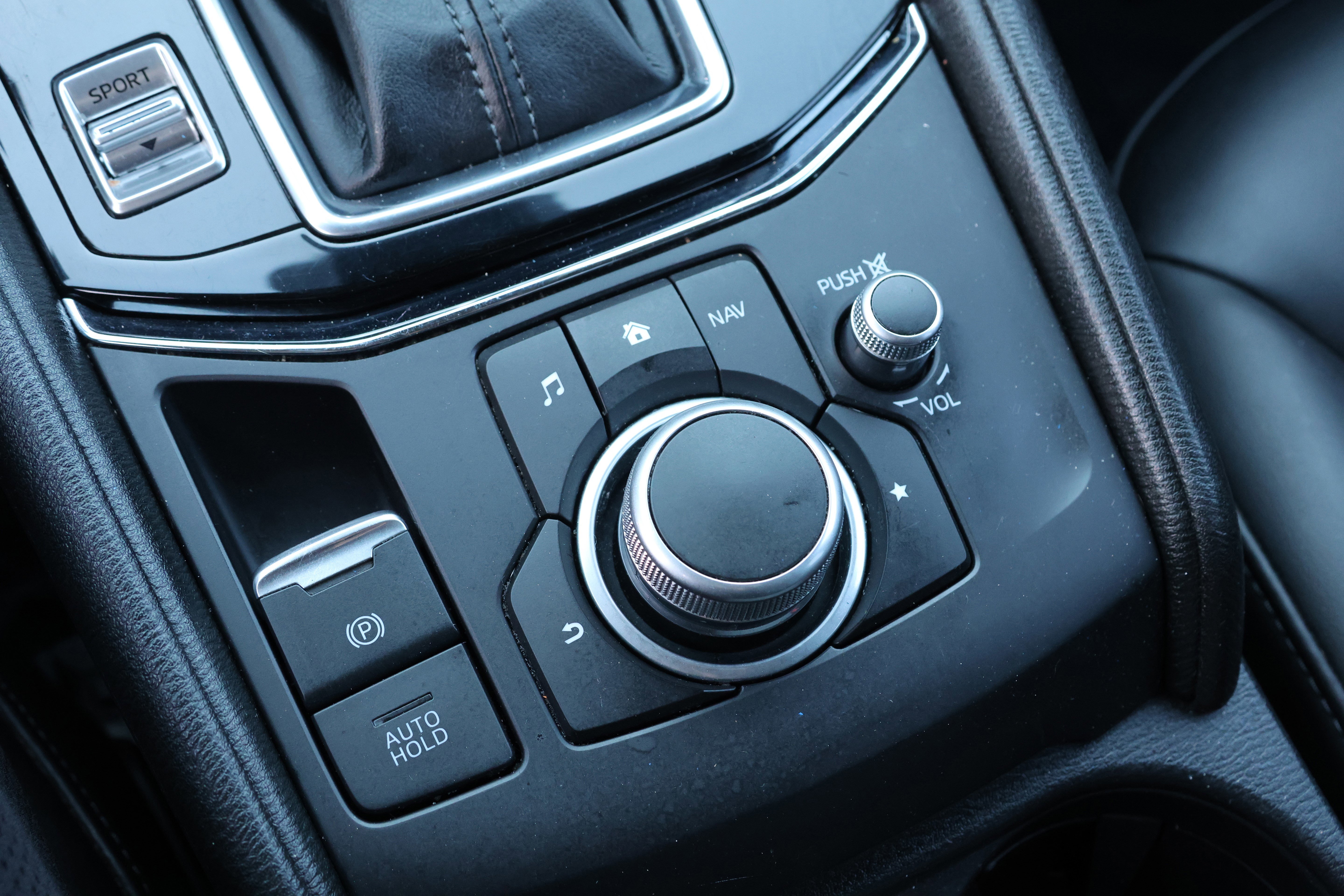 Used 2020 MAZDA CX-5 Touring image 29