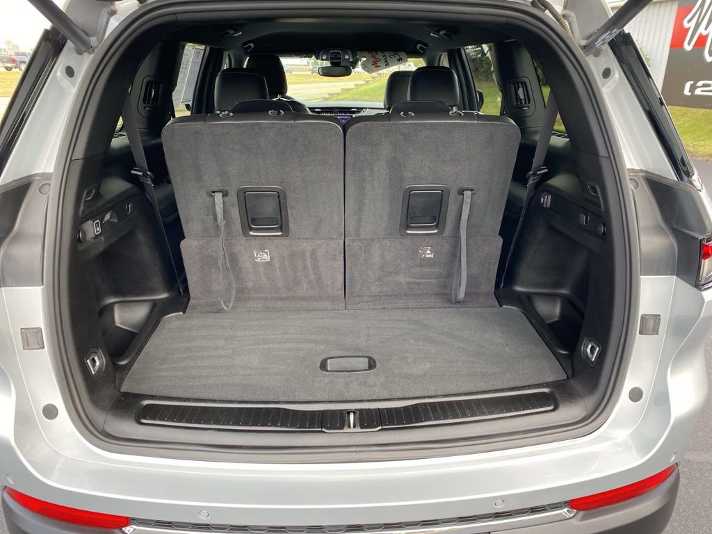 Used 2024 Jeep Grand Cherokee L Limited image 21