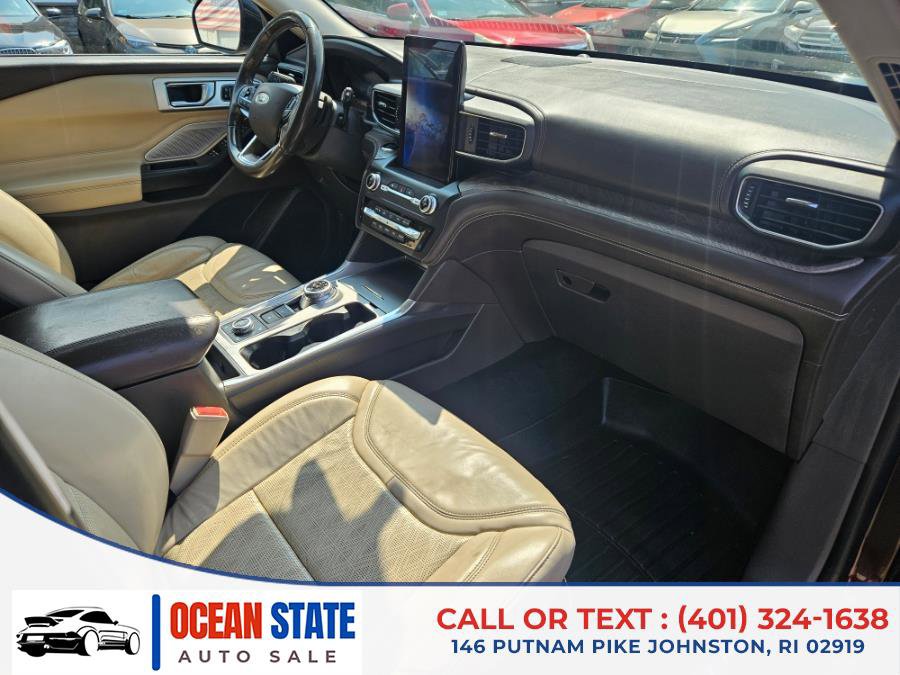 Used 2020 Ford Explorer Platinum w/ Premium Technology Package image 14