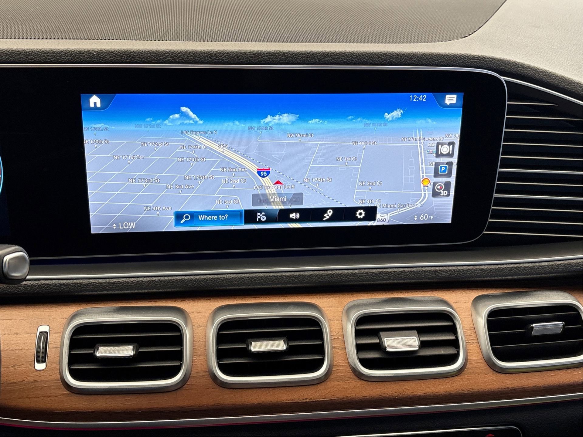 Used 2023 Mercedes-Benz GLE 350 image 24