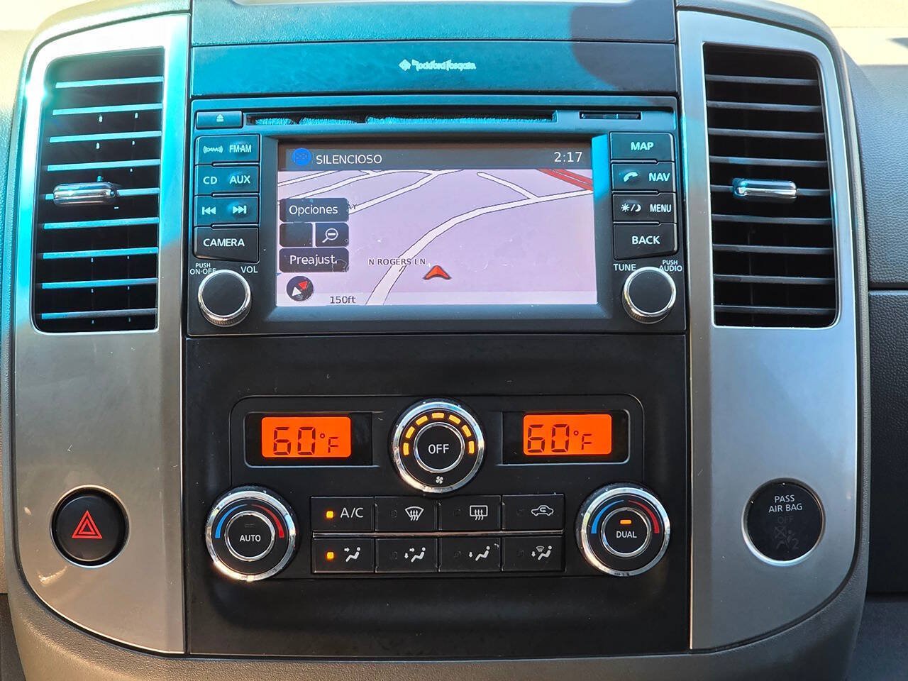 Used 2013 Nissan Frontier SL w/ Moonroof Pkg AWD/4WD image 23