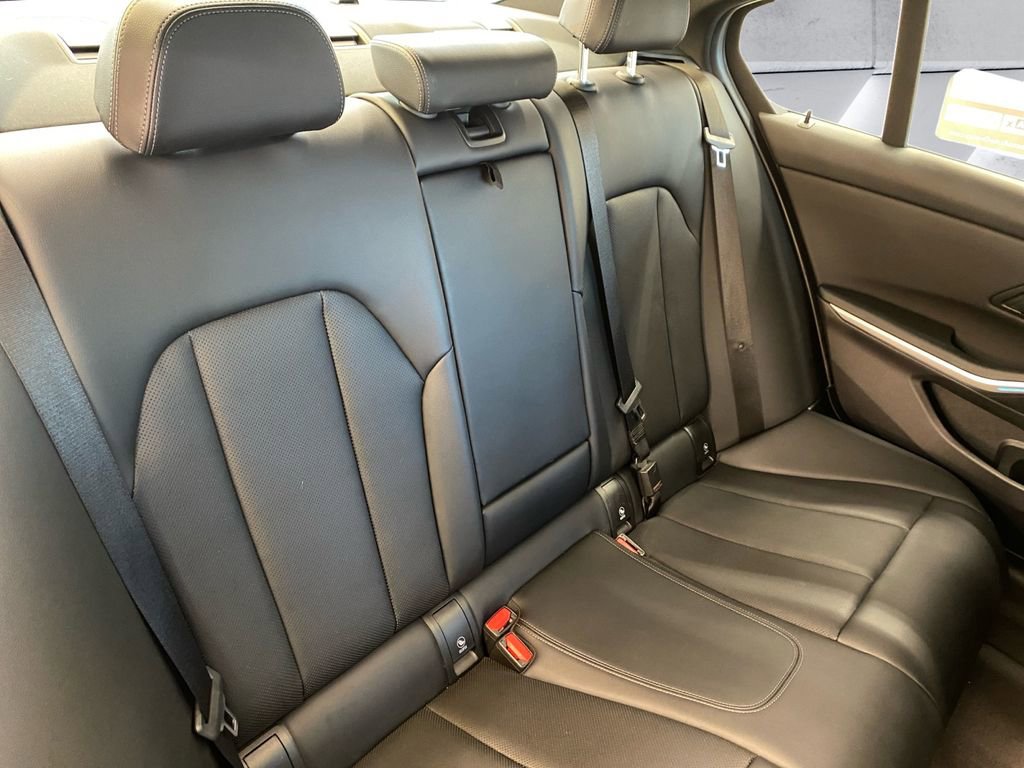 Used 2024 BMW 330e xDrive image 16