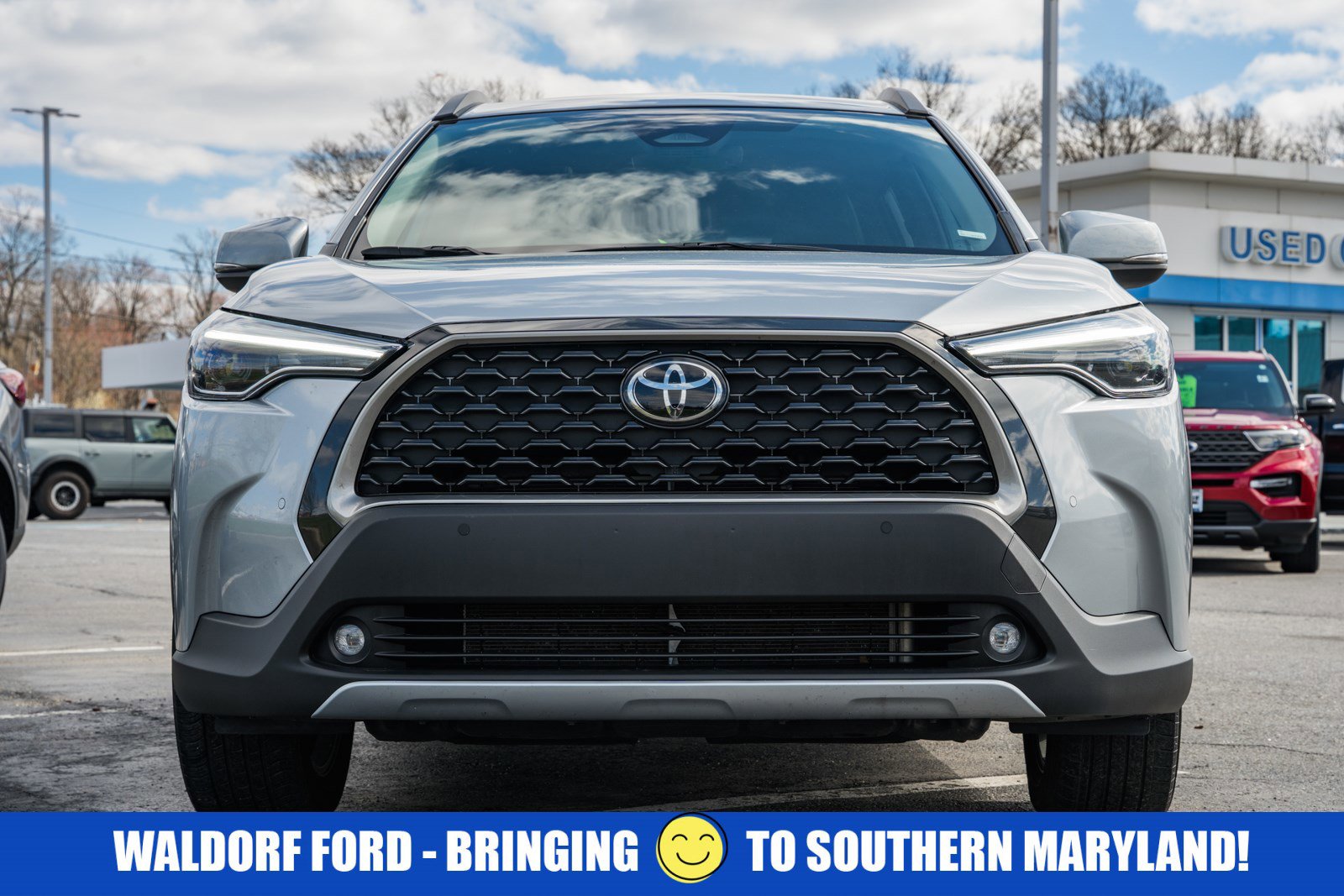 Used 2023 Toyota Corolla Cross XLE w/ Convenience Package image 2