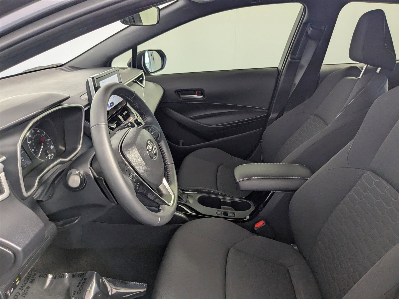 Certified 2025 Toyota Corolla SE image 10