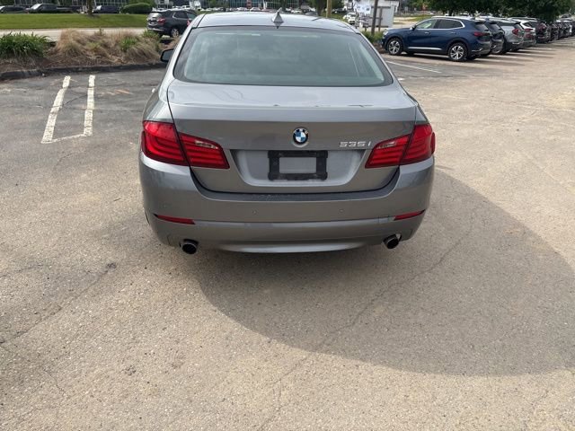Used 2011 BMW 535i xDrive Sedan AWD/4WD image 4