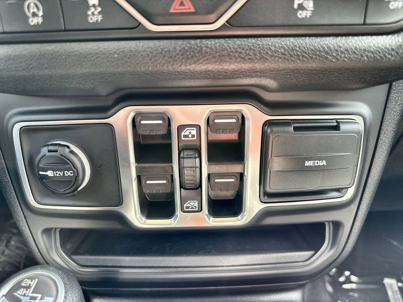 New 2025 Jeep Wrangler Sport S image 20