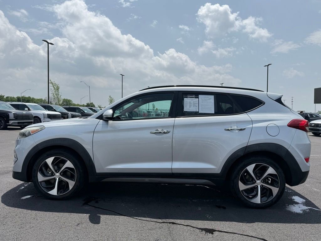 Used 2016 Hyundai Tucson Limited w/ Option Group 03 FWD image 8