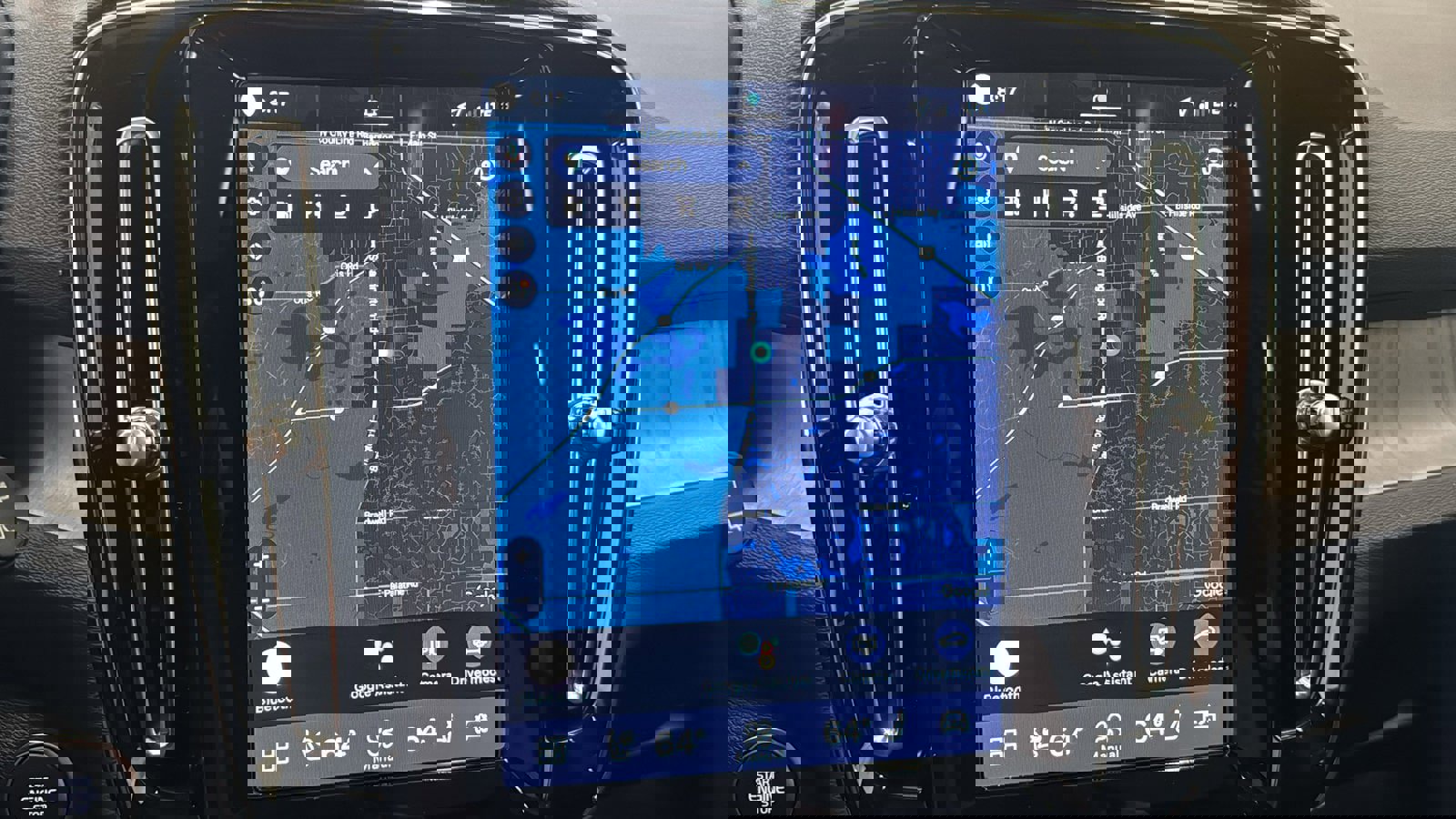 Used 2026 Volvo XC40 B5 Plus w/ Protection Package Premier image 16