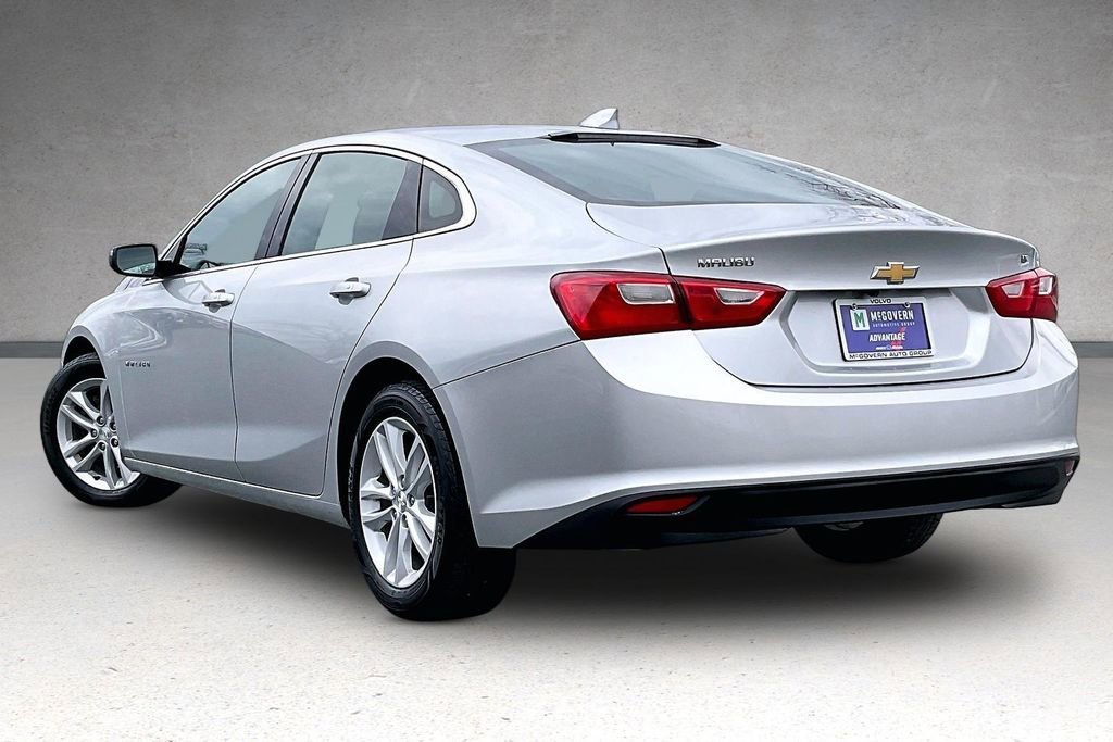 Used 2018 Chevrolet Malibu LT FWD image 4