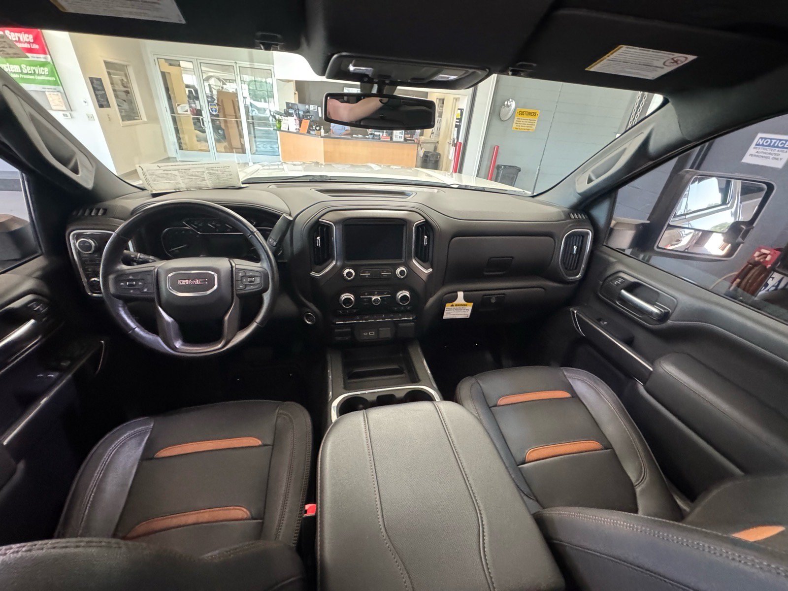 Used 2023 GMC Sierra 2500 AT4 AWD/4WD image 16