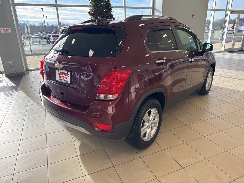 Used 2017 Chevrolet Trax LT w/ LT Convenience Package image 7