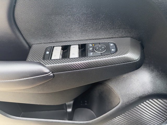 Used 2024 Mitsubishi Outlander SE image 22