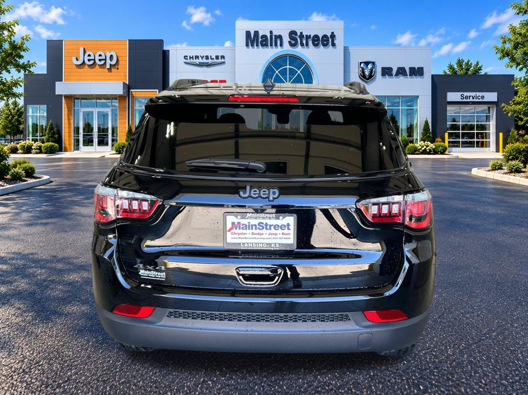 New 2026 Jeep Compass Latitude AWD/4WD image 4