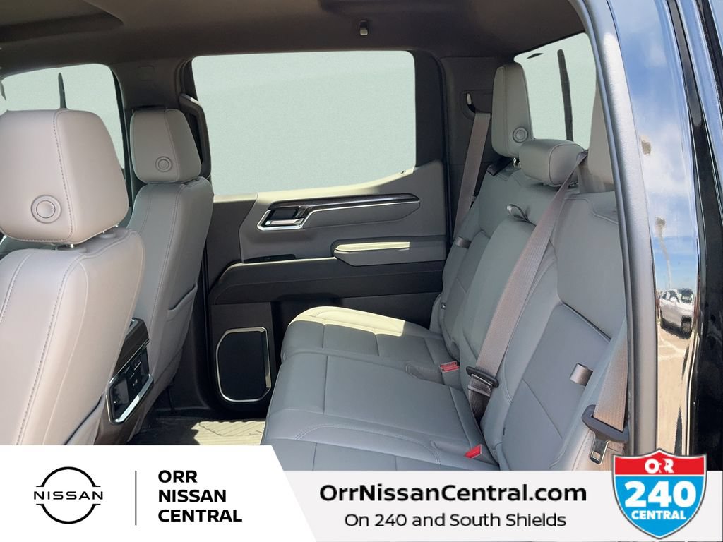 Used 2023 Chevrolet Silverado 1500 LTZ w/ Technology Package AWD/4WD image 13