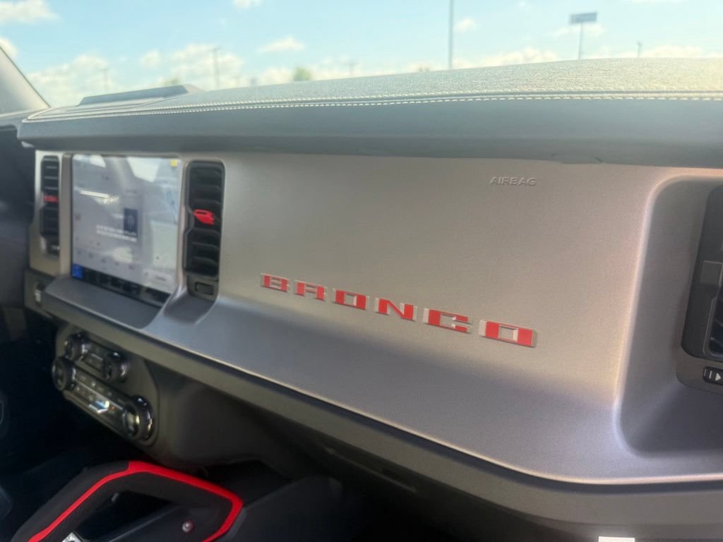 New 2026 Ford Bronco Outer Banks w/ Sasquatch Package AWD/4WD image 64