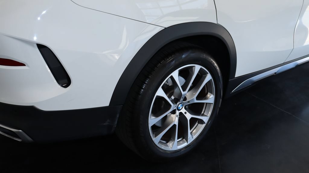Used 2021 BMW X6 xDrive40i w/ Executive Package AWD/4WD image 15