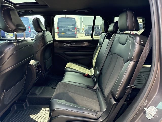 Used 2023 Jeep Grand Cherokee L Laredo AWD/4WD image 22