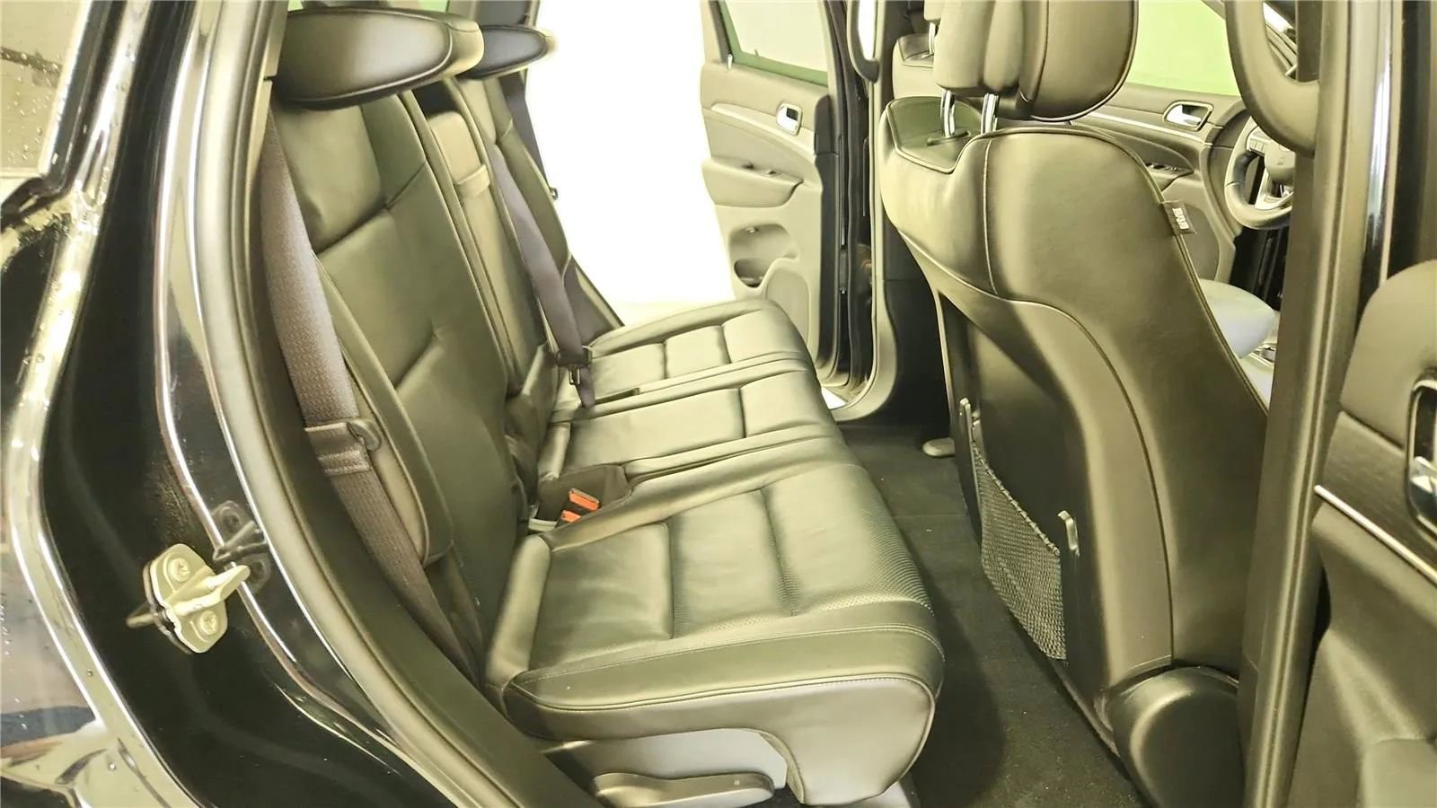 Used 2021 Jeep Grand Cherokee High Altitude AWD/4WD image 38