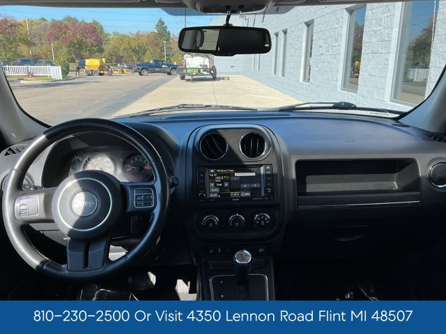Used 2016 Jeep Patriot High Altitude AWD/4WD image 2