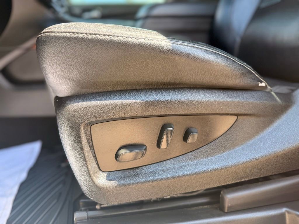 Used 2018 Chevrolet Tahoe Premier image 12