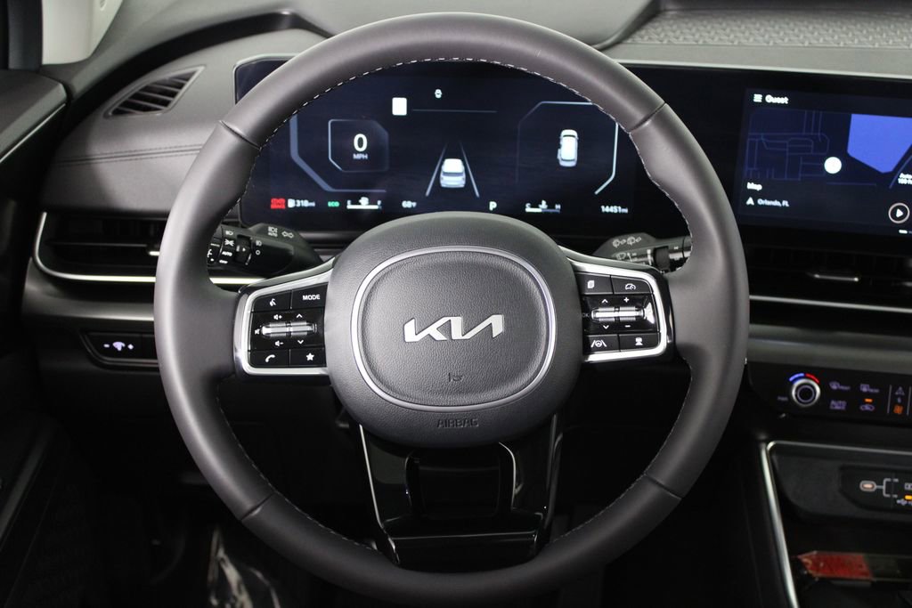 Used 2025 Kia Carnival SX image 23