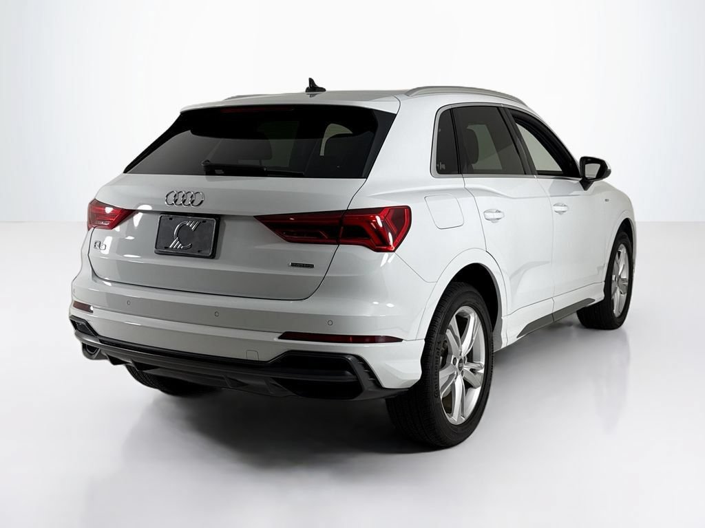 Used 2022 Audi Q3 2.0T Premium AWD/4WD image 5