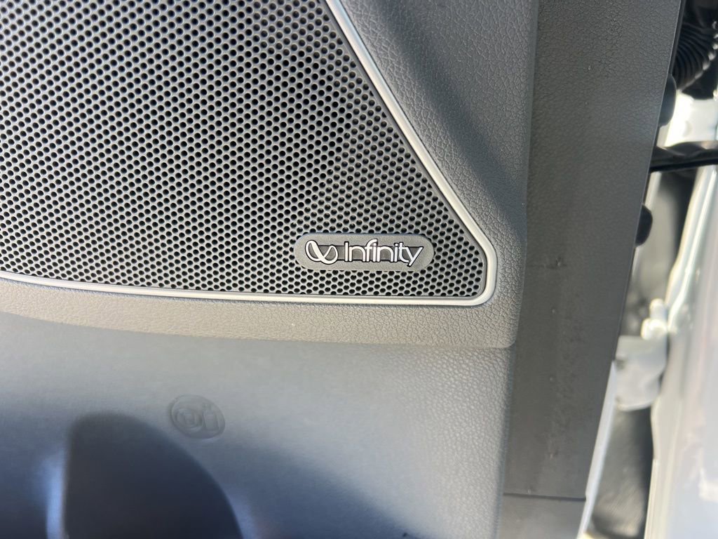 Used 2016 Kia Sorento SX image 29