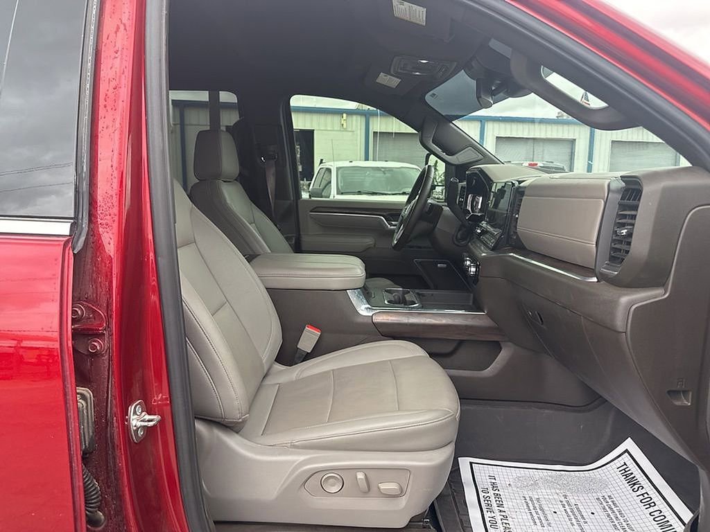 Used 2025 GMC Sierra 2500 SLT w/ Texas SLT Premium Package image 14