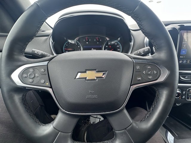 Used 2023 Chevrolet Traverse LT image 19