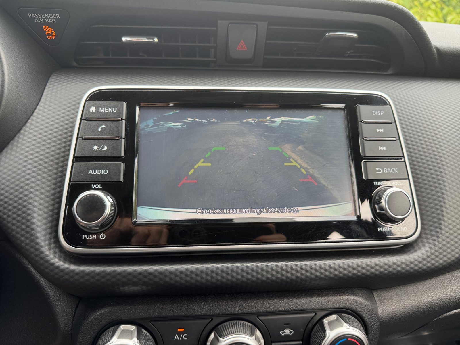 Used 2023 Nissan Kicks S FWD image 3