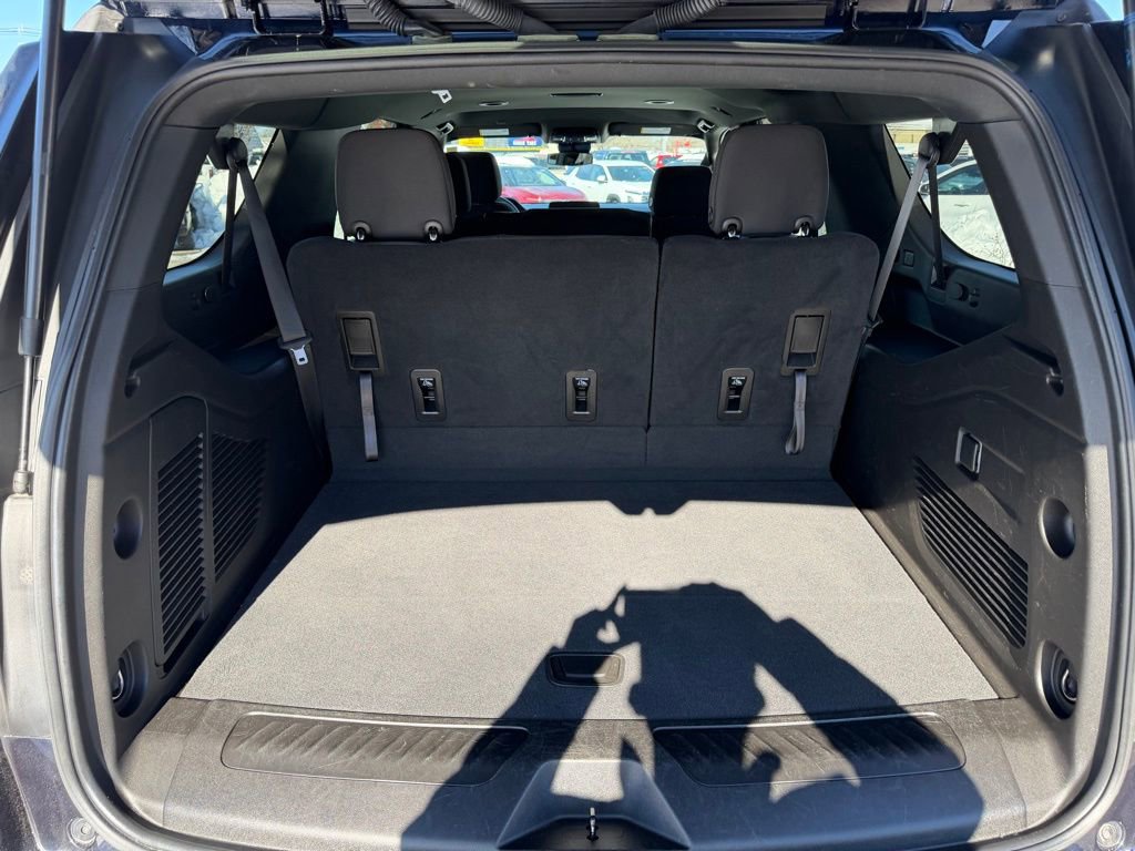 Used 2023 Chevrolet Suburban LS w/ Driver Alert Package image 17