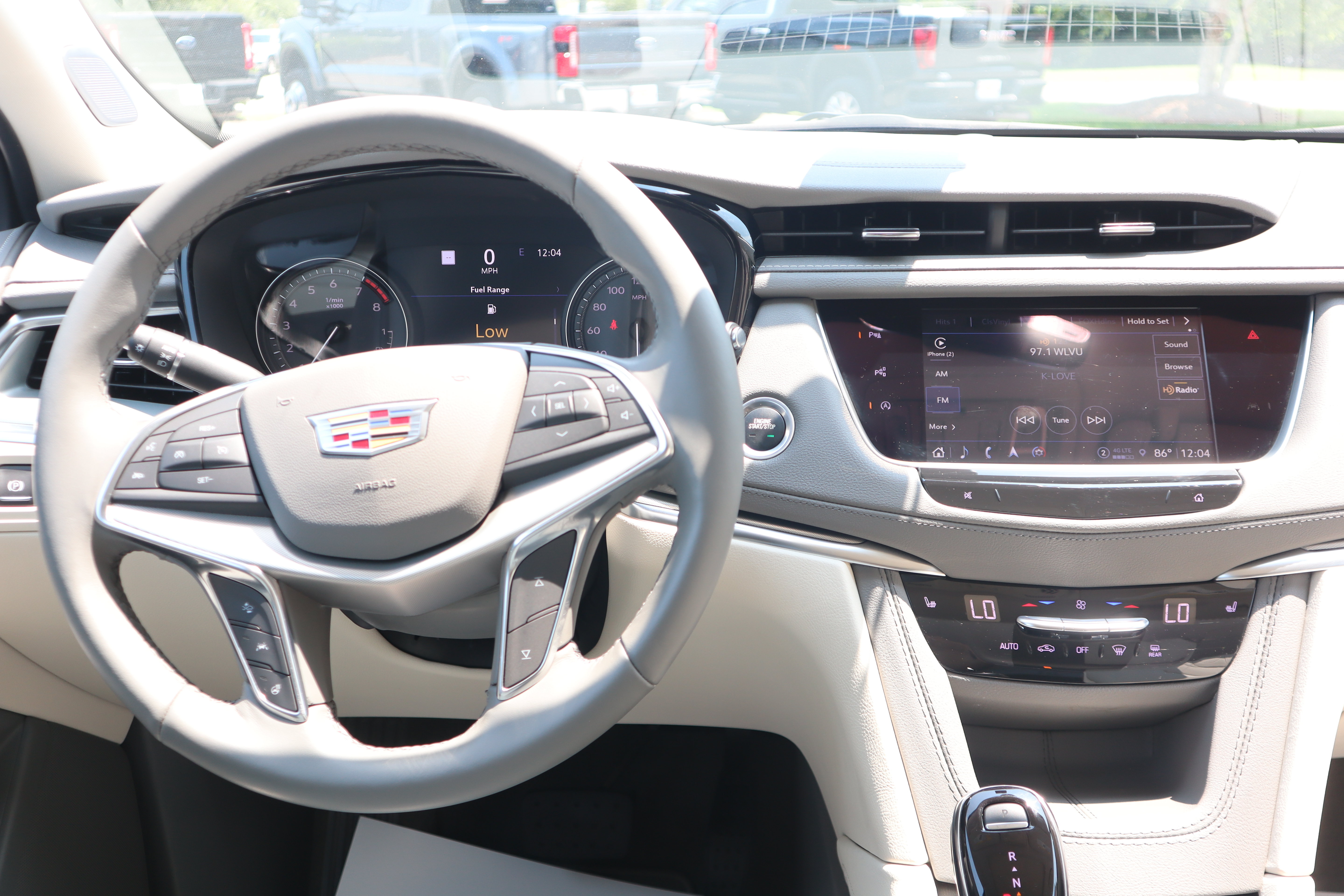 Used 2024 Cadillac XT5 Premium Luxury w/ Technology Package FWD image 10