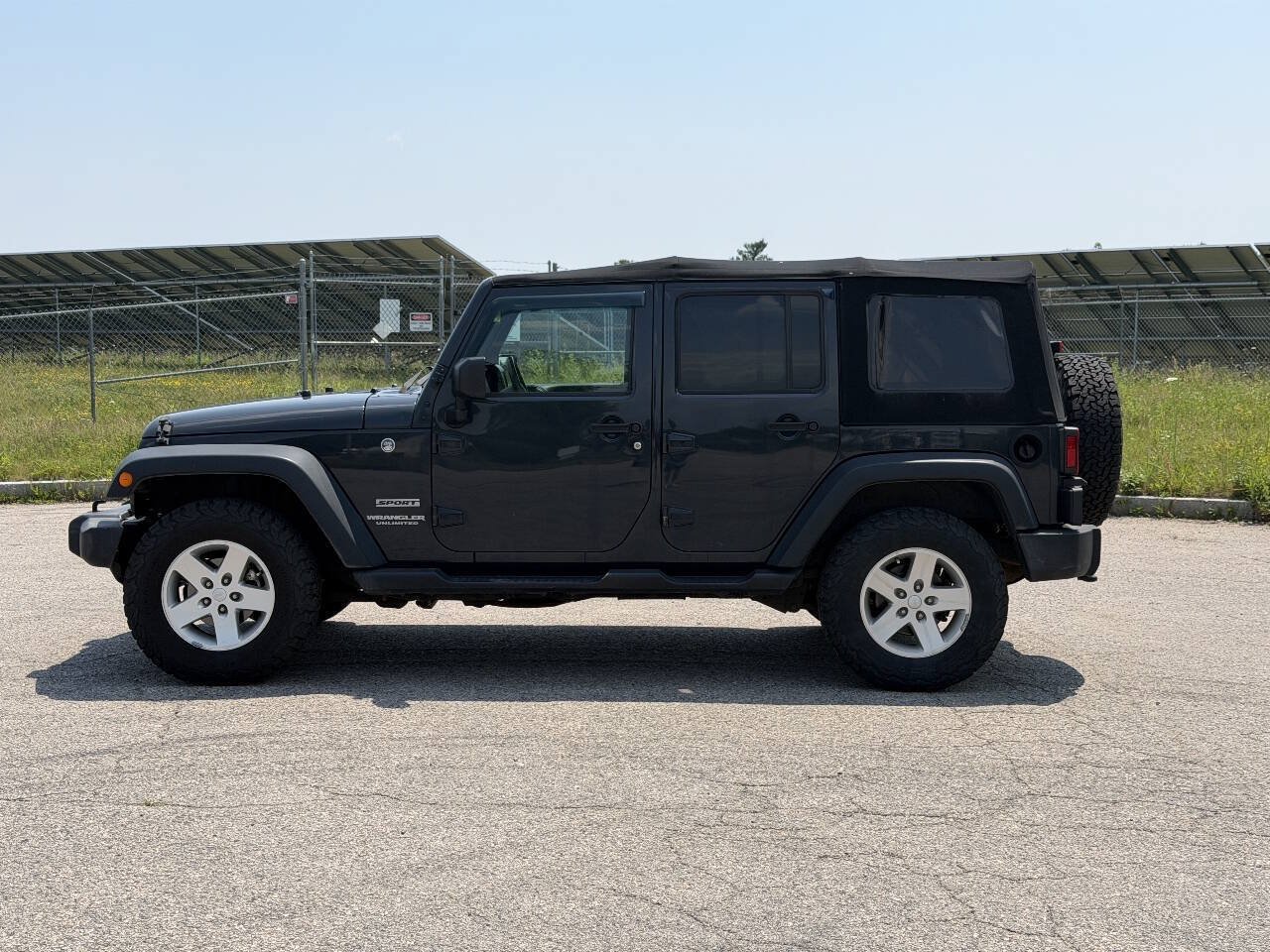 Used 2017 Jeep Wrangler Unlimited Sport w/ Quick Order Package 24S AWD/4WD image 2
