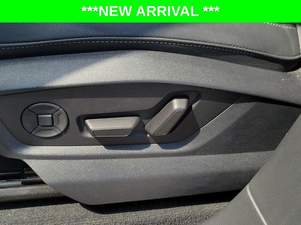 Used 2025 Audi Q7 2.0T Premium w/ Convenience Plus Package AWD/4WD image 18