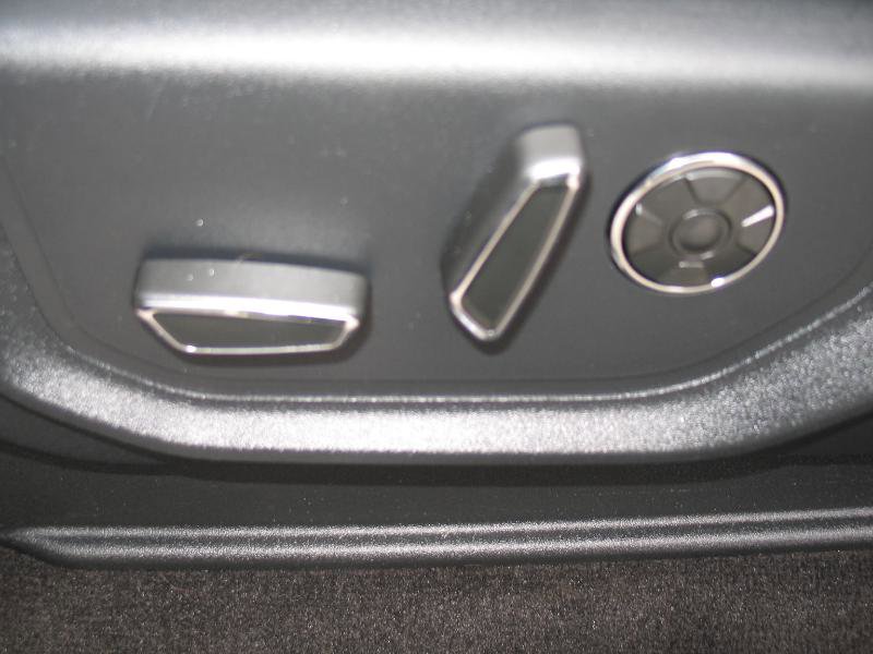 Used 2020 Ford F150 Platinum w/ Equipment Group 701A Luxury image 21