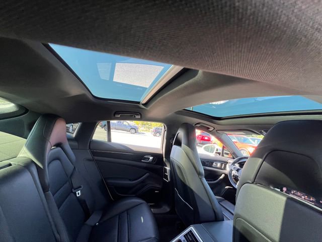 Used 2019 Porsche Panamera 4 AWD/4WD image 35