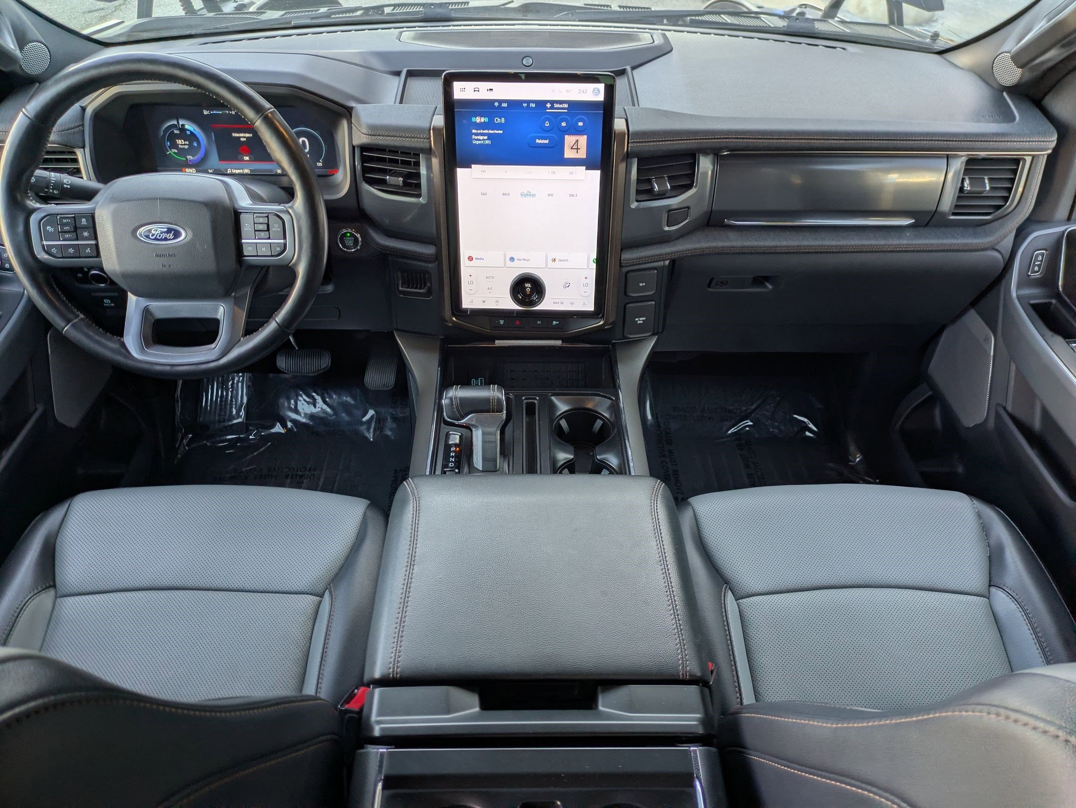 Used 2023 Ford F150 Lightning Lariat image 23