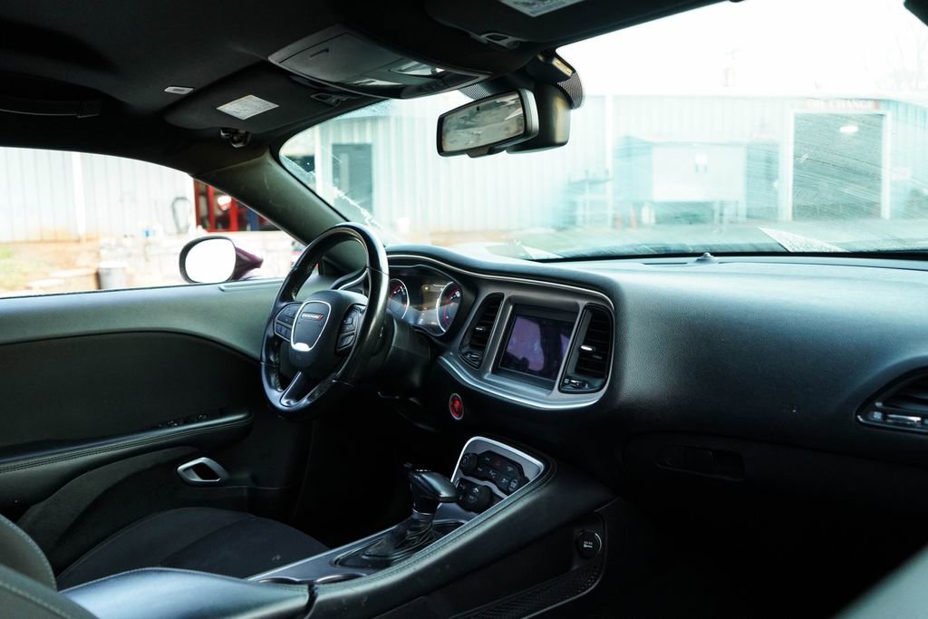 Used 2022 Dodge Challenger GT image 35